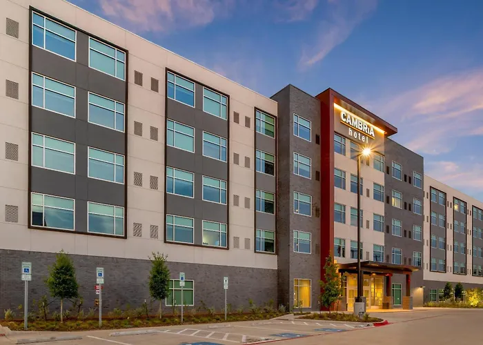 Cambria Hotel Fort Worth - Medical Center