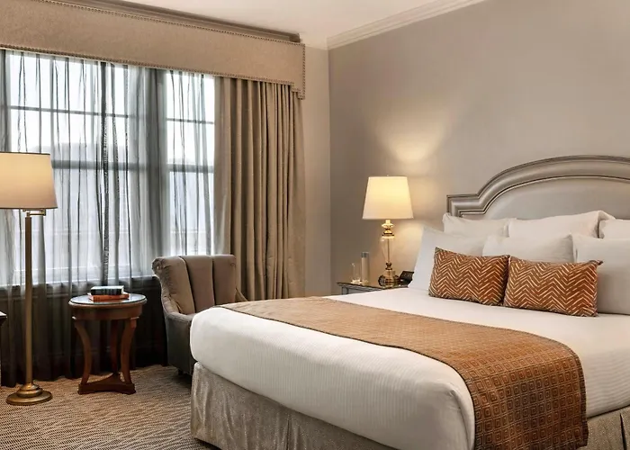 Warwick Melrose Hotel